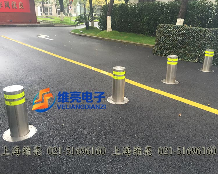 防撞升降柱，電動(dòng)防撞柱，不銹鋼防沖撞柱