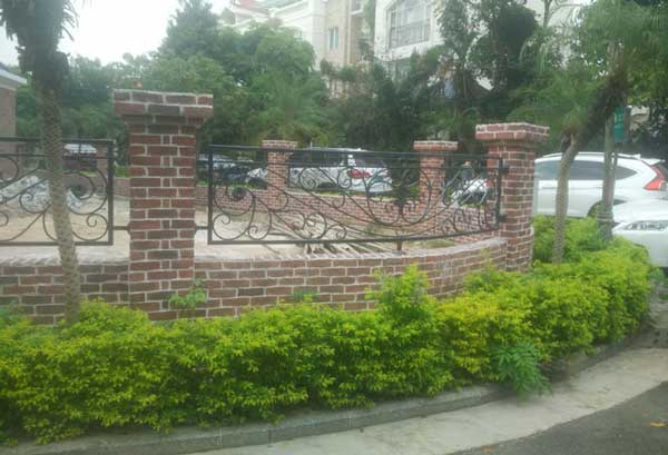喜迎佛山出安智能鐵藝護欄進駐佛山陳村碧桂花園