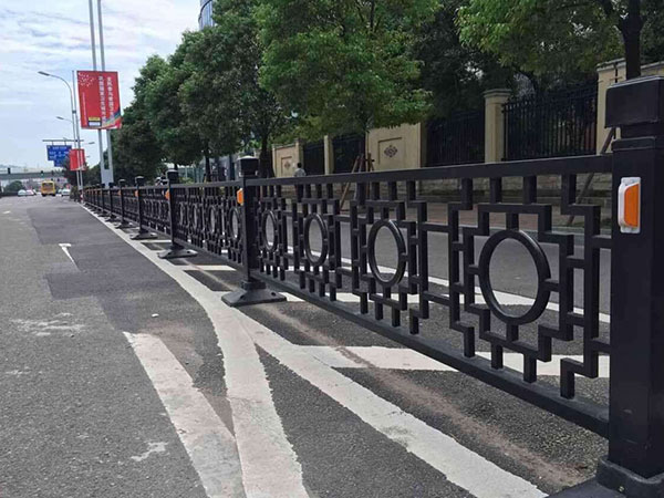 鐵藝護(hù)欄 - 鐵藝護(hù)欄