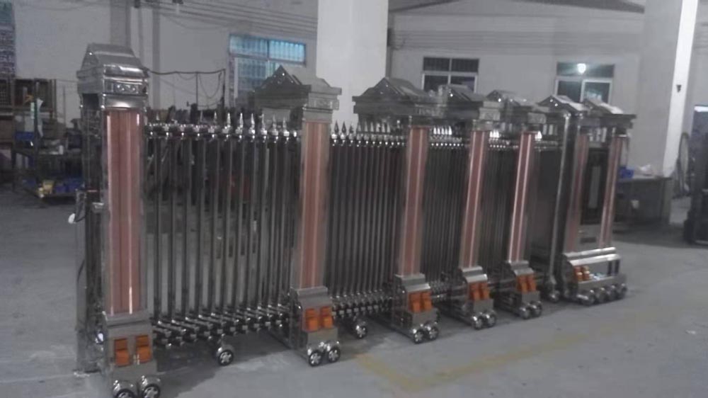 金碧輝煌工程案例 - 中出網(wǎng)-智能出入口門戶