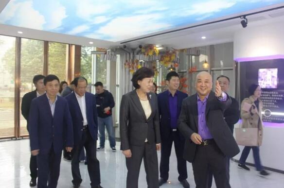湖南省委常委、省委統(tǒng)戰(zhàn)部部長黃蘭香一行再次蒞臨湘聯(lián)考察指導(dǎo)