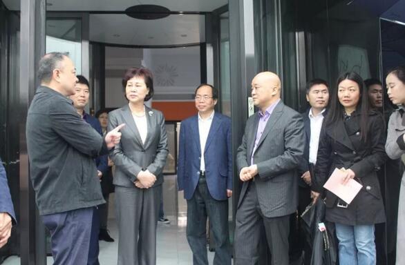 湖南省委常委、省委統(tǒng)戰(zhàn)部部長黃蘭香一行再次蒞臨湘聯(lián)考察指導(dǎo)