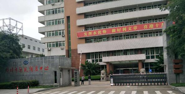 蚌埠市汛防調度中心電動伸縮門案例 - 中出網-智能出入口與停車充電門戶