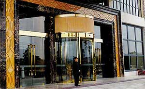 三翼旋轉(zhuǎn)門