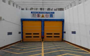 地下車庫快速堆積門