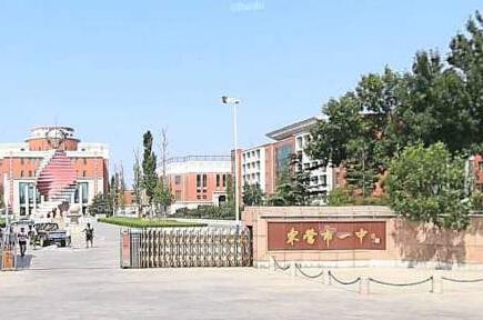 東營(yíng)出安智能伸縮門成為東營(yíng)市第一中學(xué)的“新寵”