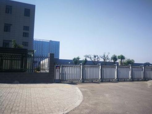 邯鄲出安智能電動(dòng)伸縮門順利進(jìn)駐邯鄲市漢光實(shí)驗(yàn)中學(xué)大門口