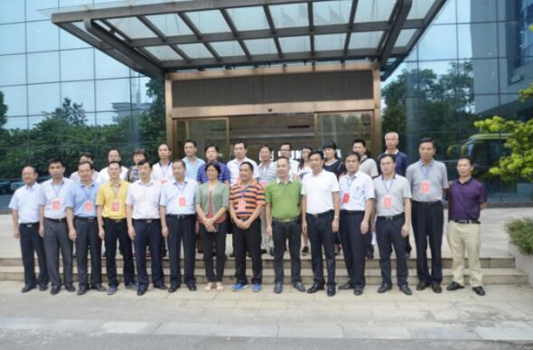 熱烈歡迎信宜市政協(xié)委員會、三水區(qū)政協(xié)委員會赴榮高智能門窗考察參觀指導 