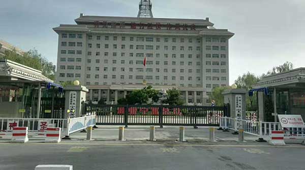 銀川武警總隊(duì)分段平移門案例 - 中出網(wǎng)-智能出入口門戶