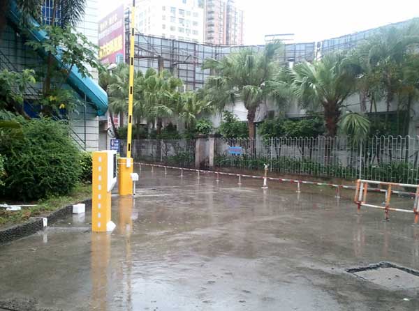 慶賀湛江出安智能停車場(chǎng)系統(tǒng)進(jìn)駐湛江工人體育館