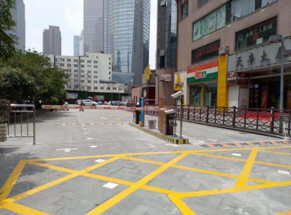 南京繁華商圈新街口的天豐大廈采用捷停車·云托管服務方案