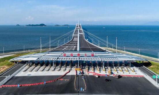 港珠澳大橋珠海公路口岸使用捷順停車管理產(chǎn)品