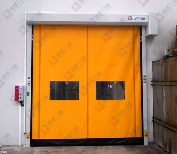 張家港電動(dòng)感應(yīng)帆布卷簾門 張家港電動(dòng)感應(yīng)帆布卷簾門