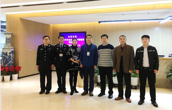 深圳市安監(jiān)局領(lǐng)導(dǎo)一行蒞臨富士智能全面檢查安全生產(chǎn)工作
