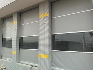 感恩世紀(jì)景苑選擇了駐馬店出安智能卷簾門(mén)