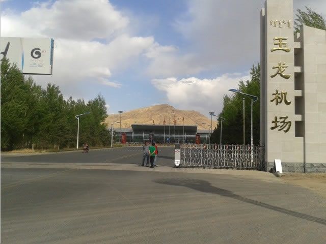 喜迎赤峰出安智能電動伸縮門進(jìn)駐赤峰玉龍機(jī)場
