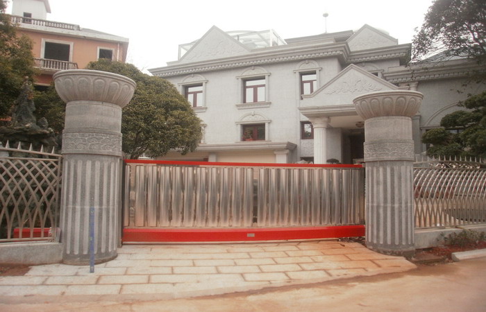 湘潭出安智能無軌懸浮門進駐湘潭金橋山莊