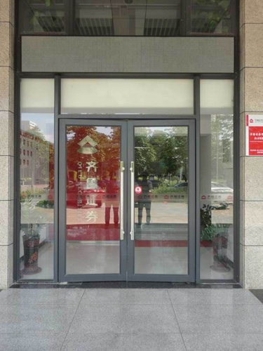 齊魯證券肯德基門工程案例 - 中出網(wǎng)-智能出入口門戶