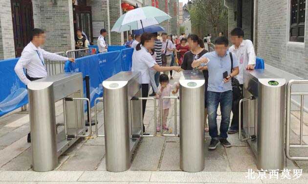 順德和園景區(qū)增設(shè)智能人行通道閘機(jī)案例 - 中出網(wǎng)-智能出入口門戶