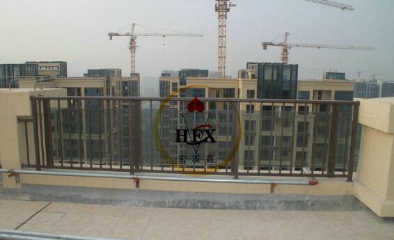 深圳出安智能鋅鋼陽(yáng)臺(tái)護(hù)欄進(jìn)駐深圳金享利
