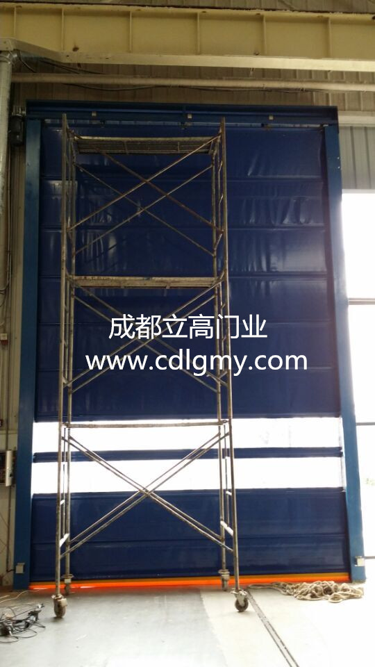 維達(dá)（成都）紙業(yè)快速堆積門工程案例 - 中出網(wǎng)-智能出入口門戶