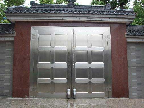 江蘇常熟市獨院住宅開門機(jī)案例 - 中出網(wǎng)-智能出入口門戶