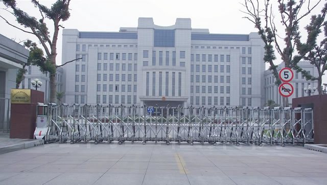松江中山街道辦事處伸縮門(mén)工程案例 - 中出網(wǎng)-智能出入口門(mén)戶(hù)