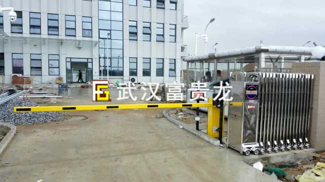 武漢天河機(jī)場氣象站道閘案例 - 中出網(wǎng)-智能出入口門戶