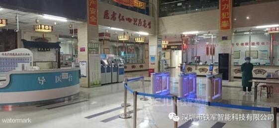 鐵軍智能測溫人臉識別設(shè)備