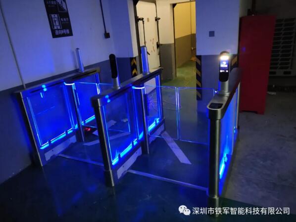 京東—卓越體驗(yàn)部（上海）使用的是鐵軍智能人臉識(shí)別速通門