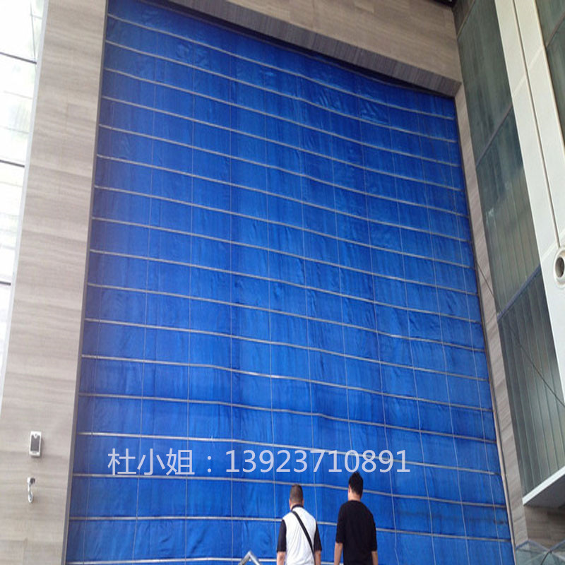 雙軌雙簾無(wú)基布防火卷簾門圖片