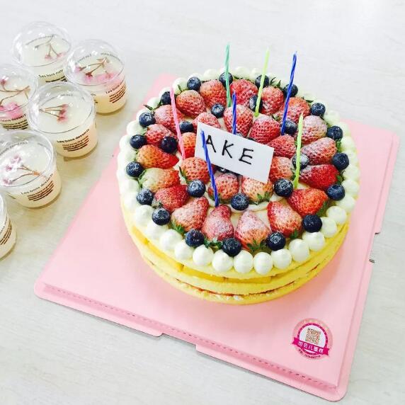 恰逢春暖花開，來一個(gè)集體生日趴！