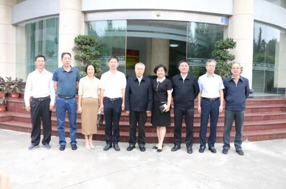 第十三屆全國人大常委趙憲庚率“國家標準化發(fā)展戰(zhàn)略研究”項目組至立林調研