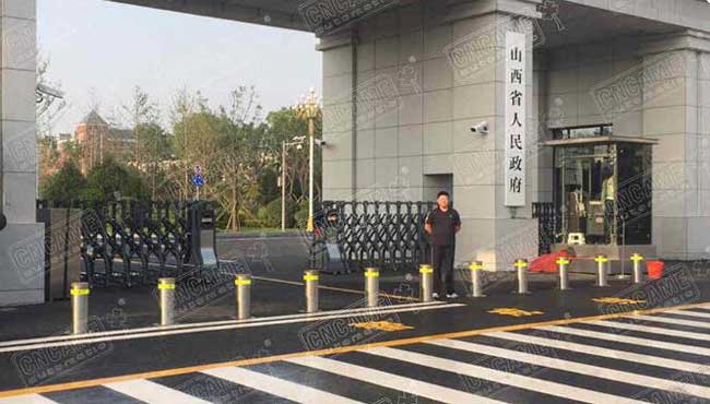 山西省人民政府升降柱案例 - 中出網(wǎng)-智能出入口門戶