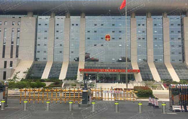 云南高級人民法院升降柱案例 - 中出網(wǎng)-智能出入口門戶