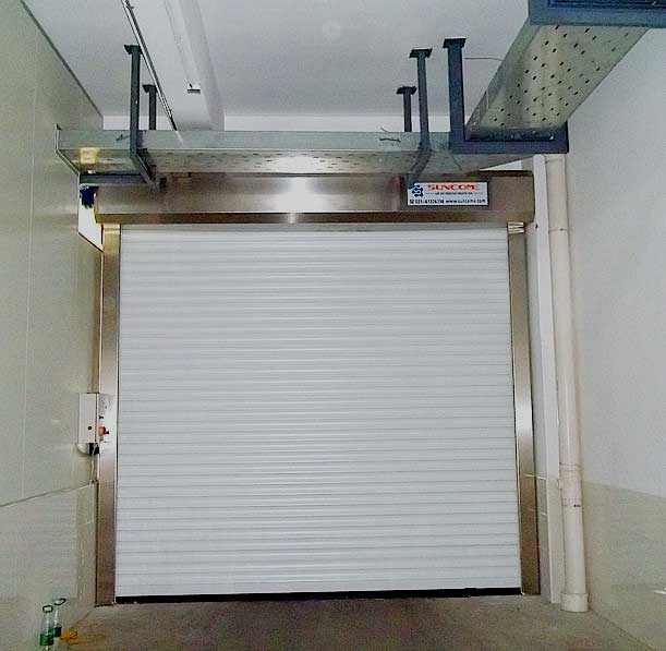 耐用型快速門