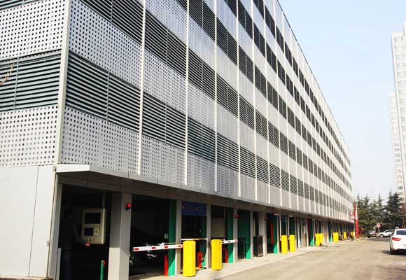 濰坊市高新區(qū)管委會6層機械式平面移動立體車庫案例 - 中出網(wǎng)-智能出入口門戶