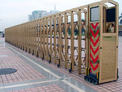 電動門