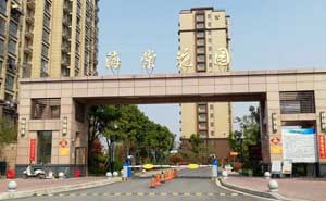 江蘇海棠花園道閘案例 - 中出網(wǎng)-智能出入口門戶