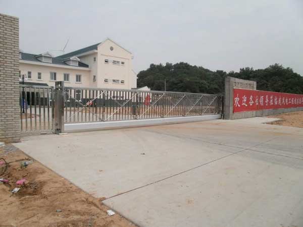 熱烈祝賀九江出安智能懸浮門進駐江西省水電工程局老爺廟風(fēng)電場