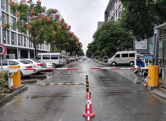 麗江地下車庫(kù)道閘廠家直銷驚喜不斷！